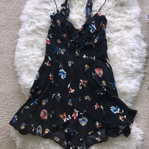 Urban Outfitters (Kimchi Blue) Romper